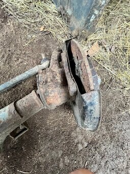 Přední náprava na suzuki samurai - 2