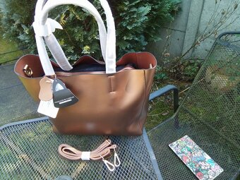 ZLATÁ KOŽENÁ KABELKA - 2