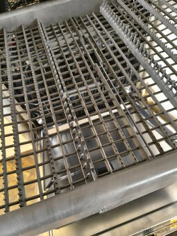 Myčka Whirlpool siroka - 2