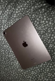 iPad Air 5. generace (2022) M1 - 2