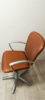 Polohovací kožené křeslo - 2
