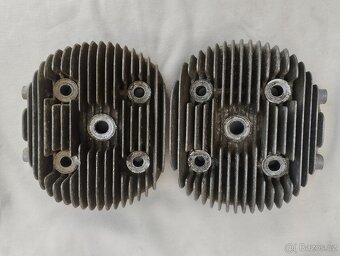 Hlavy motoru Trabant - 2