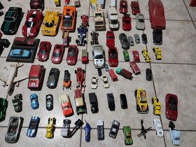 Sbírka autíček - 2