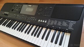 Yamaha PSR-E463 zánovní keyboard pro pokročilé hudebníky - 2