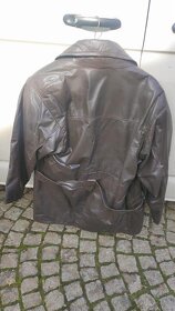 Vojenská bunda a kožený kabát - 2