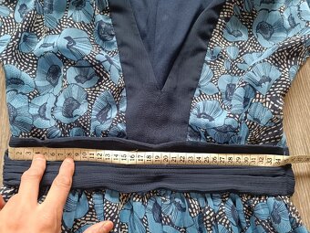 Modré letní květované šaty H&M - 2