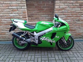 KAWASAKI ZX7R - 2