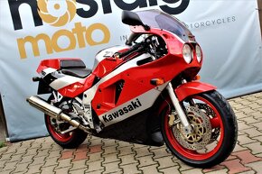 Kawasaki ZXR750 H1 - 2
