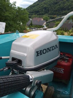 Plachetnice, motor, vozík - 2