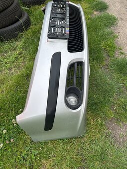 Škoda Fabia 1 přední nárazník 9102 stříbrný - 2