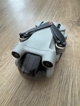 DJI Mini 3 Pro – Fly More Combo - málo používaný, jako nový - 2