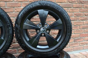5x112 R16 Zimní sada orig. Škoda Octavia 4 + 205/60 R16 - 2