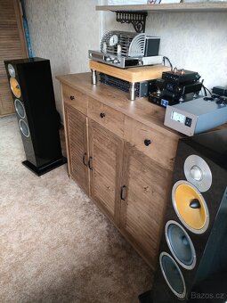 Bowers and Wilkins CM9- Rezervace - 2
