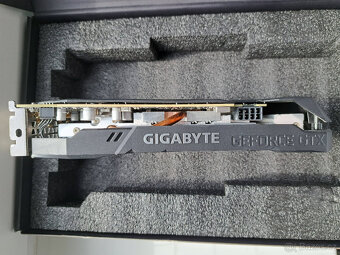 Gigabyte GTX 1660 SUPER OC 6GB - 2