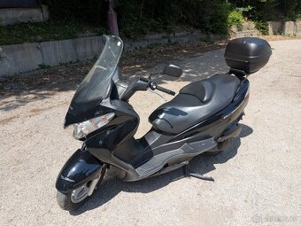 Suzuki Burgman 125 - 2