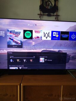 PS4 Slim - 2