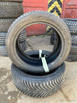 Prodám celoroční pneu 245/45 R18 - 2