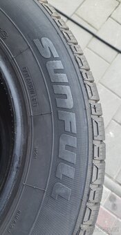 Pneu Sunfull 215/65 R16 C zimní - 2
