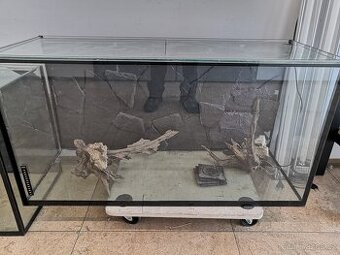 Akvárium 2x 220 litrů včetně svařovaného stojanu - 2