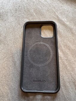Kožený obal na iPhone 12 pro Nomad - 2