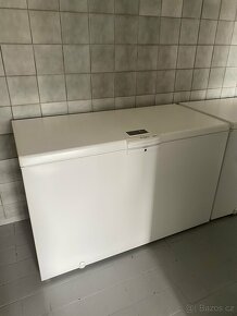 Prodám 2 kusy pultové mrazničky Whirlpool WHE31352 - 2