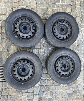 Zimní sada 5x114.3, 5,5x15 ET47, pneu 195/65 R15 - 2