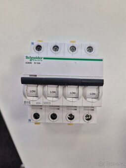 Schneider jističe, chrániče - 2