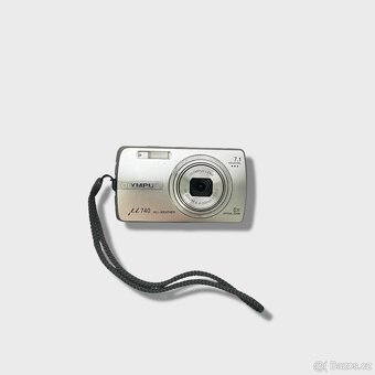 OLYMPUS mju 740 digital camera - 2
