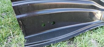 Škoda Rapid sedan blatník - 2