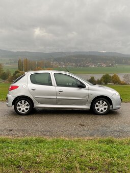 Peugeot 206+ 1.4HDi 50kW r.v.2010 - 2