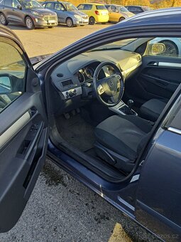 Opel Astra H combi 1.7CDTI rok 2008 - 2