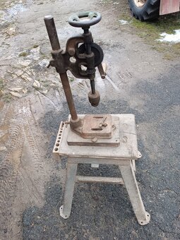 Ruční vrtačka - 2