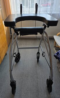 Chodítko pro seniory vysoké - 2