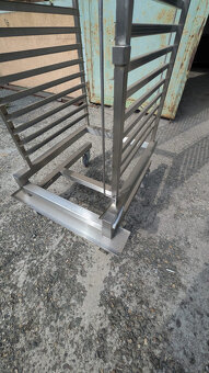 zavážecí vozík - 2