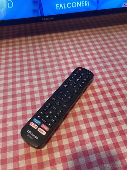 FULL HD LED Smart Televize Hisense 40A5620F - 100 cm - Wifi - 2