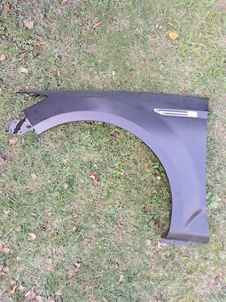 Ford Mondeo Mk4 blatník - 2