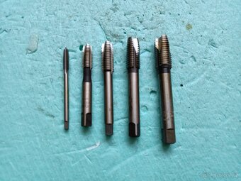 ZÁVITOVÁ ČELIST - 2