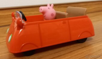 Prasátko Pepa hračky - autíčko. - 2