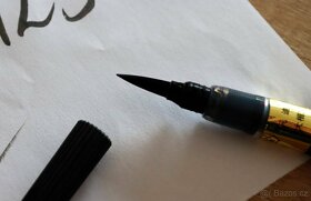 Černé štětcové kaligrafické pero (brush pen) + 2 náplně - 2