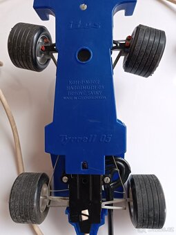 Prodám retro auto na baterky. - 2