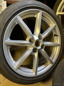 originál kola Mazda 205/45 R17 - 2