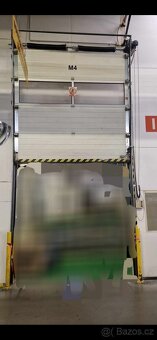 Rolovací vrata průhledné, Sekční vrata - 2
