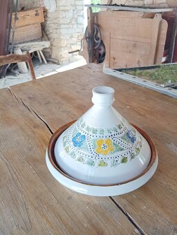 STARÝ MAROCKÝ KERAMICKÝ TAJINE HRNEC RUČNĚ VYROBENÝ - 2