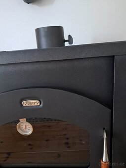 Prodám krbová kamna s výměníkem - 2