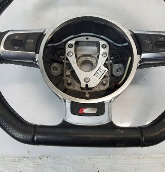 Prodám skosený volant na audi a3 alebo s3 a rs3 - 2