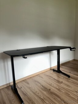 Herní stůl ULTRADESK FRAG - 2