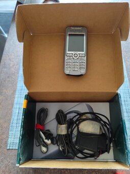 Sony Ericsson k700i - 2
