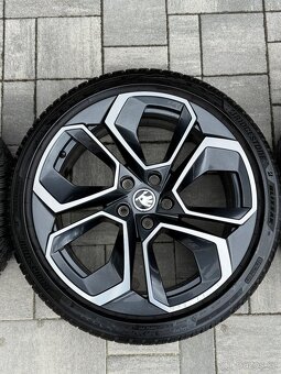 Originální sada zimních kol Škoda Octavia IV - Altair 19" - 2