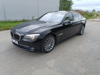 BMW 740 xd 225kW 2011 najeto200tkm ACC,komforní sedačky,N.V. - 2