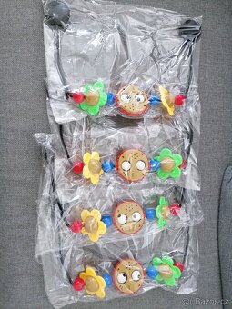 Nová hračka na lehátko BabyBjörn - očička - 2